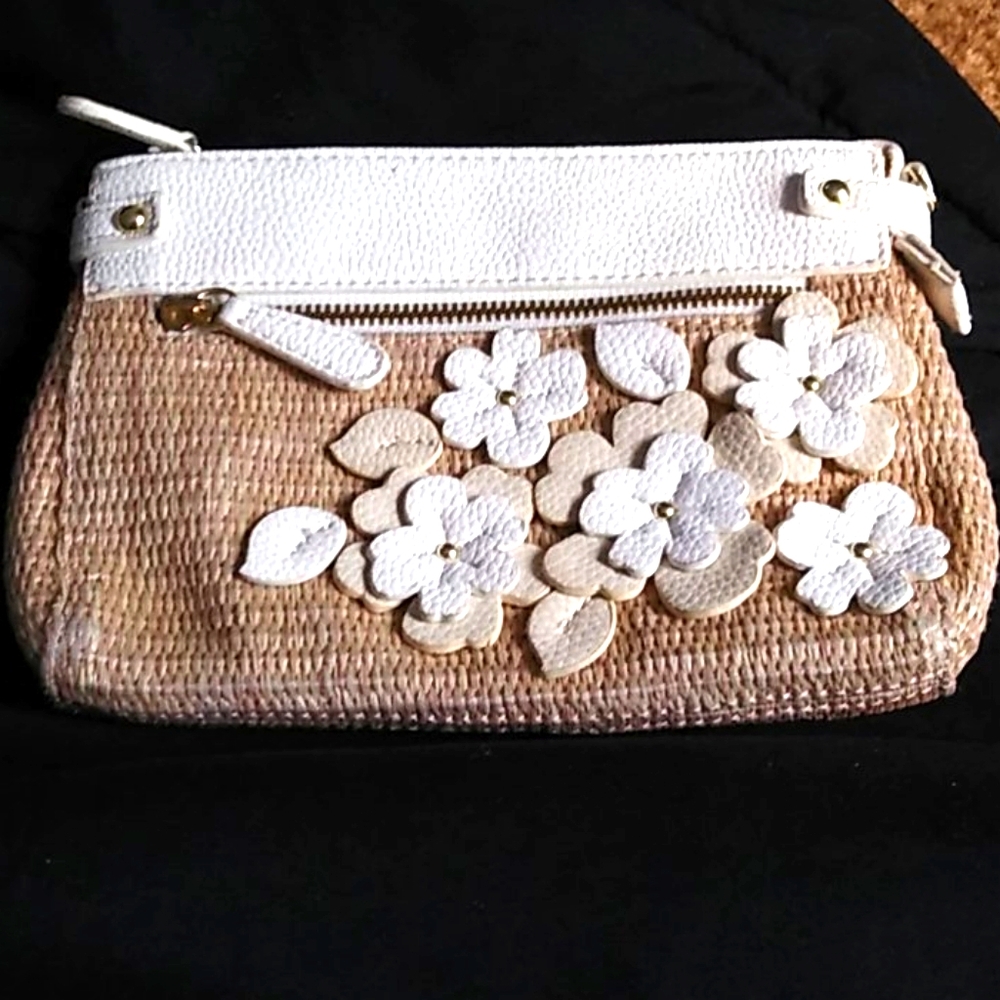 Liz Claiborne Crossbody bag